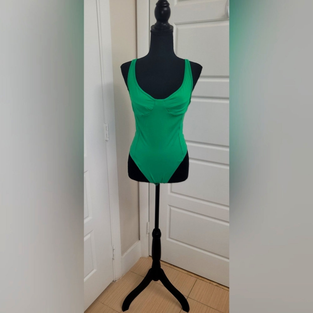 MICAS size XL emerald green body blouse